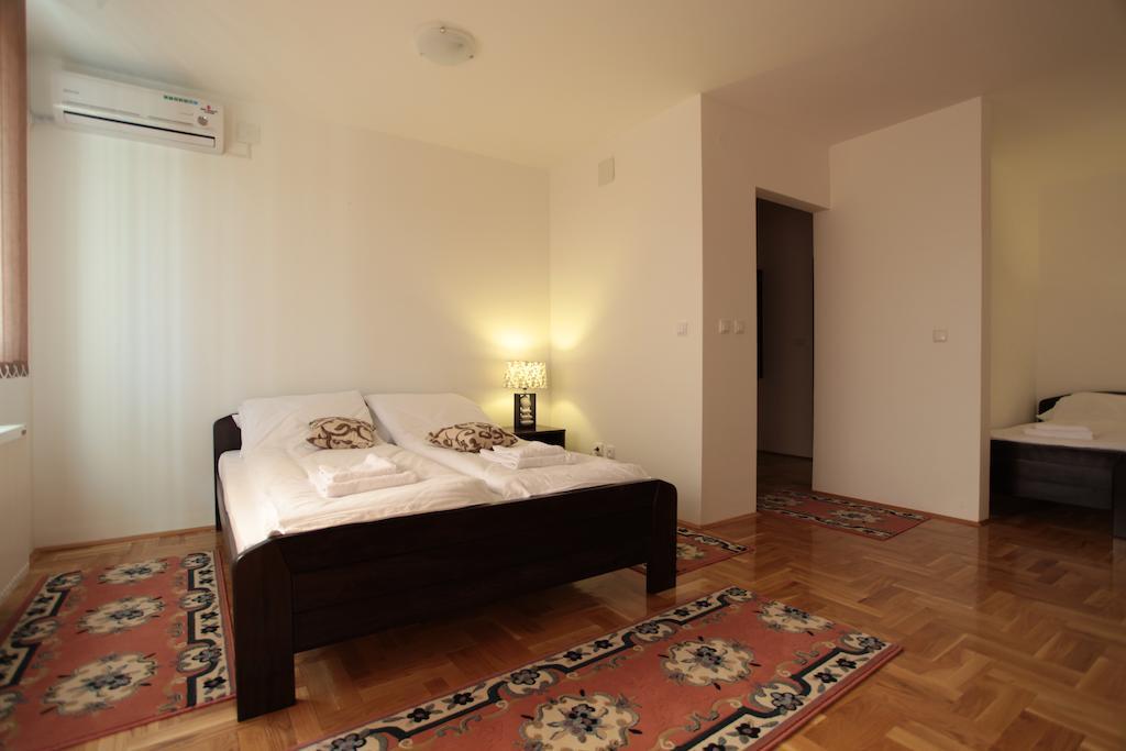 Hostel Royal Ομπρένοβατς Δωμάτιο φωτογραφία