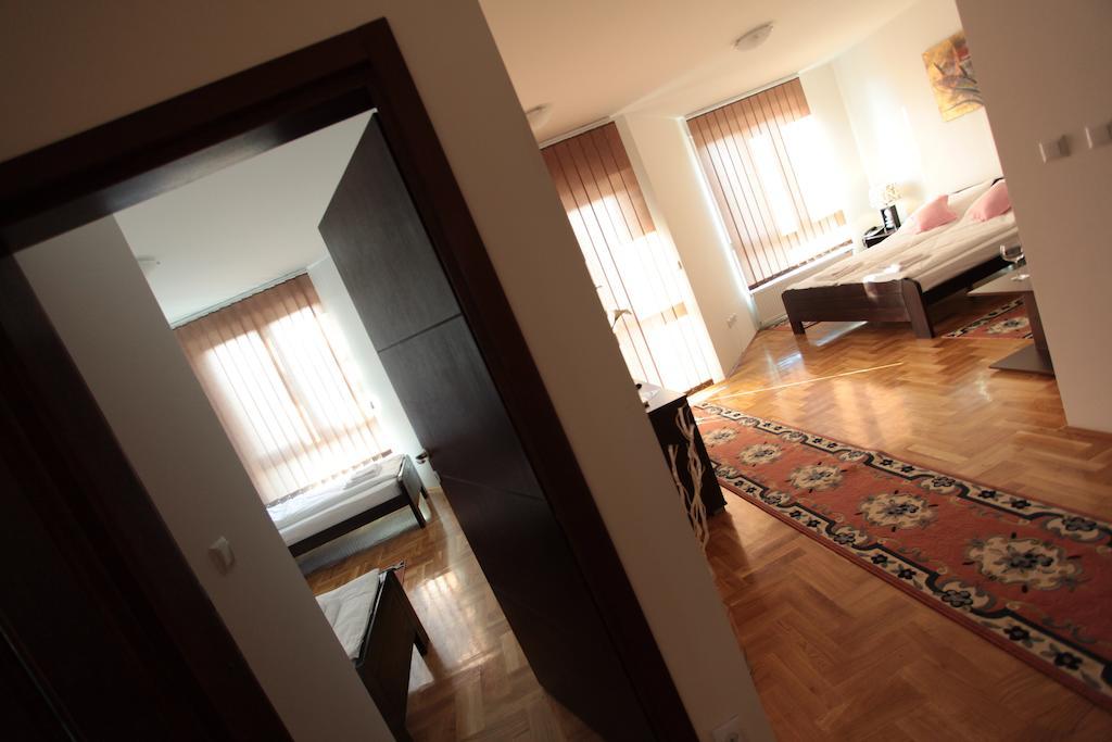 Hostel Royal Ομπρένοβατς Δωμάτιο φωτογραφία