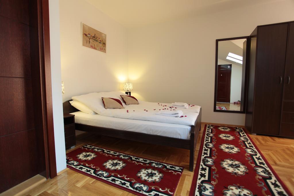 Hostel Royal Ομπρένοβατς Δωμάτιο φωτογραφία