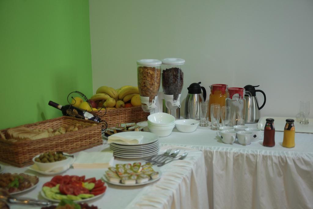 Hostel Royal Ομπρένοβατς Εξωτερικό φωτογραφία